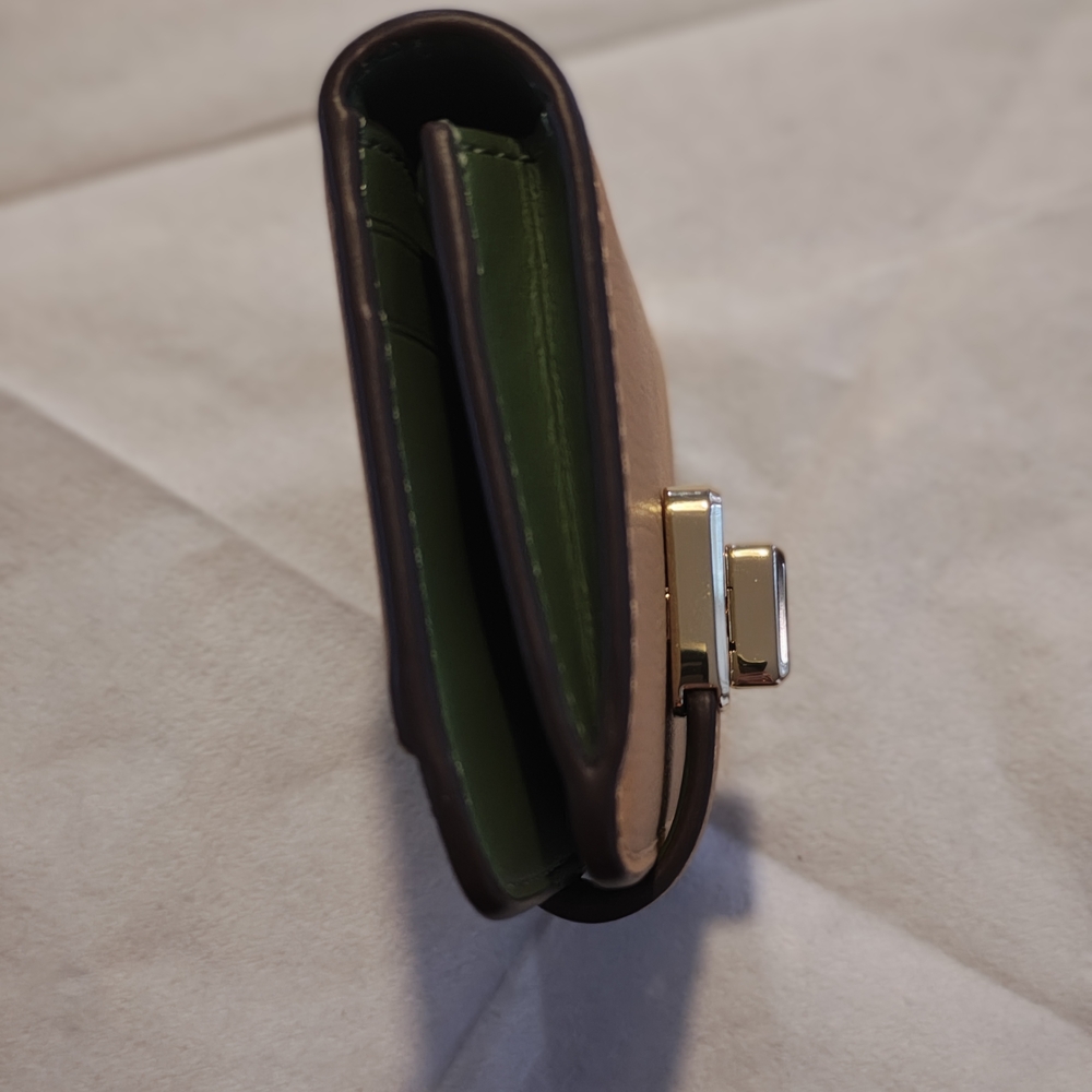 Kate Spade Phoebe Tan Wallet with Gold Turn Lock Clasp With Card Slots - Picture 7 of 7